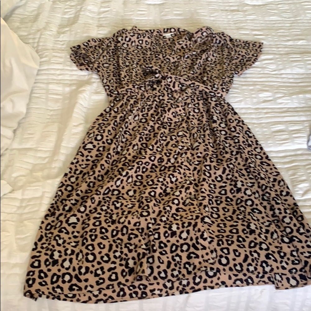 Leopard dress, very comfy!